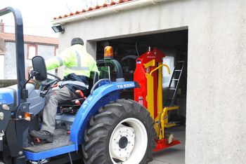 Fendeuse de bûches Rabaud XYLO 13 PH - 13 tonnes sur tracteur – Image 5
